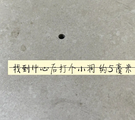 山阴瓷砖空鼓维修公司专业解答在瓷砖铺贴过程中，如果砂料搅拌不均匀，将会带来以下问题